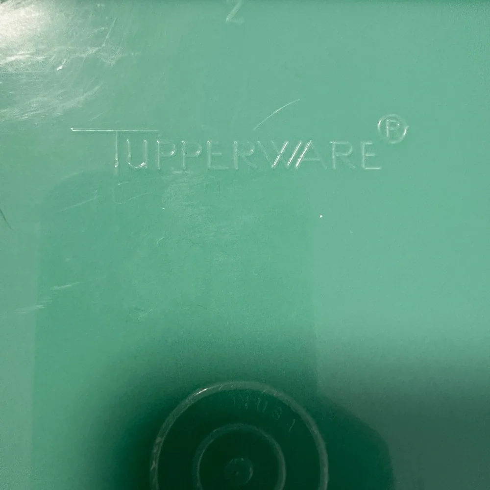 TUPPERWARE Handy Lettuce/cheese‎ GRATER Vintage